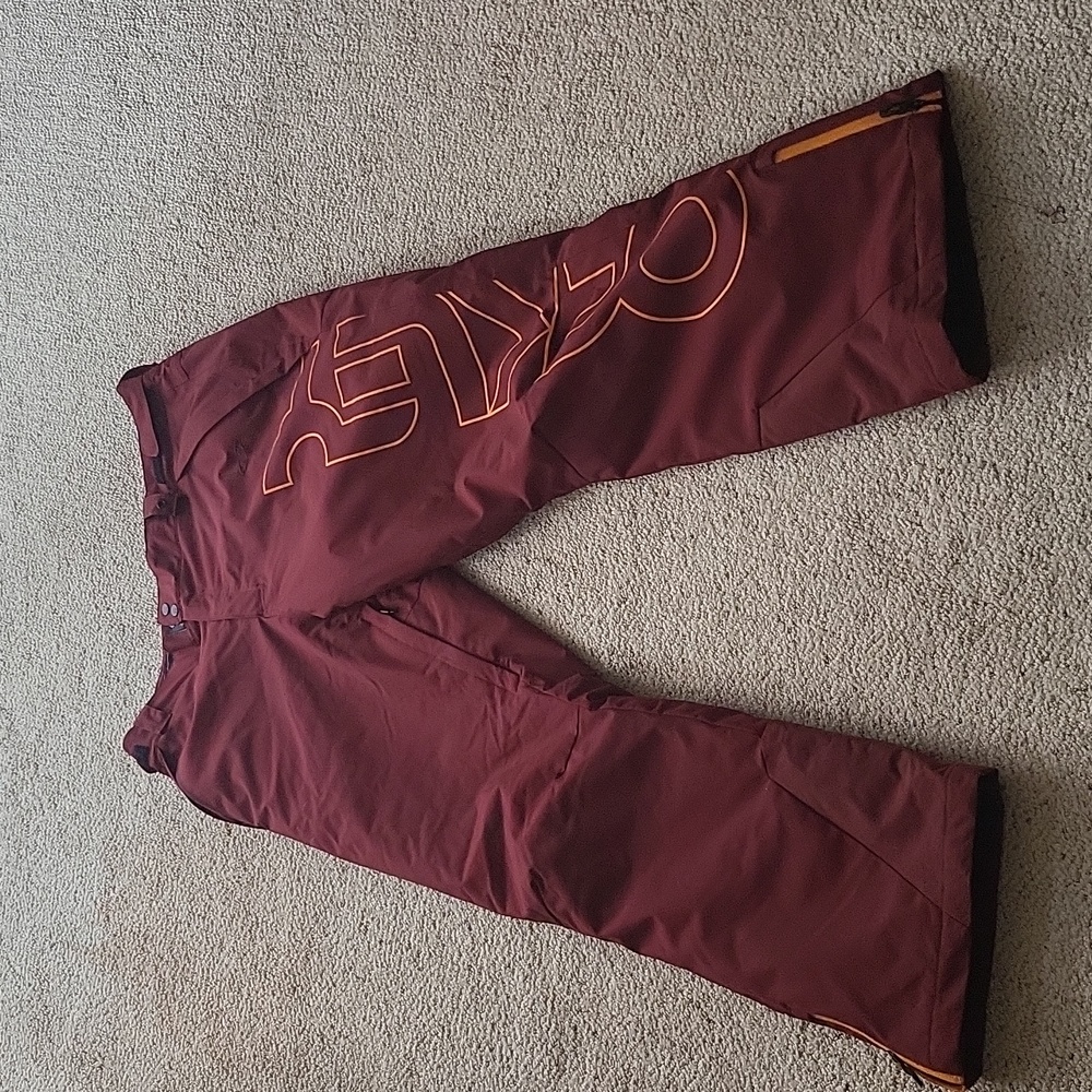 Snowboard pants